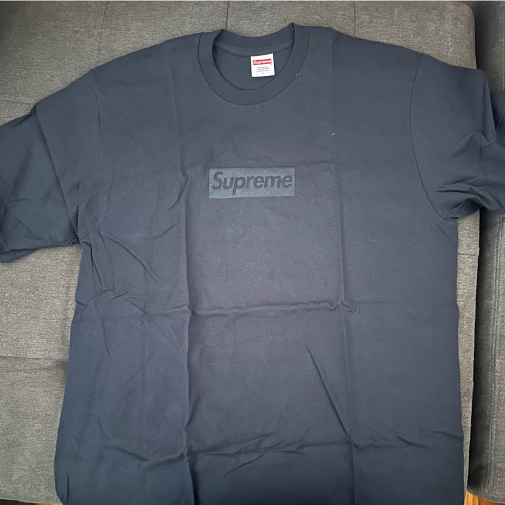 Supreme Box Logo Authentic Size Large - image 1